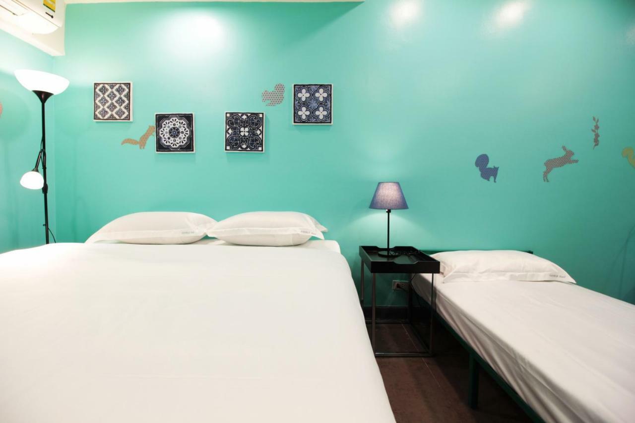 Badbed Hotel Bangkok Exteriör bild