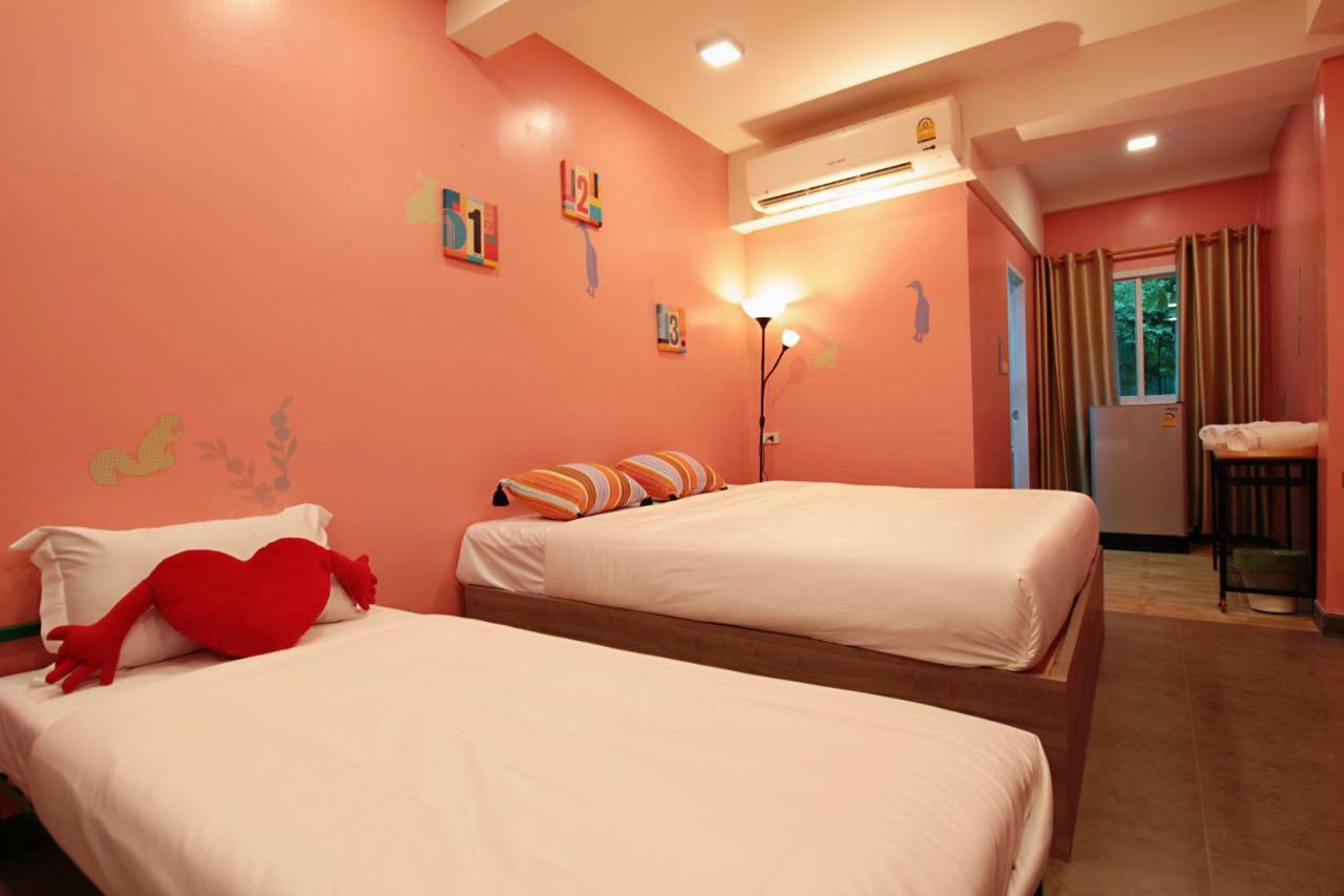 Badbed Hotel Bangkok Exteriör bild